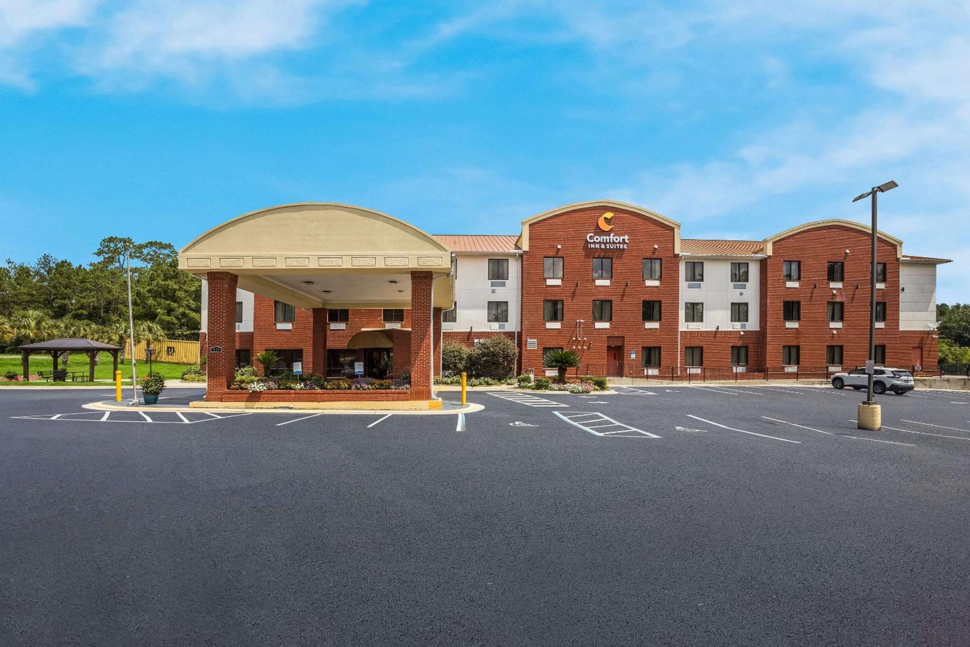 Comfort Inn & Suites Midway - Tallahassee West Exterior photo