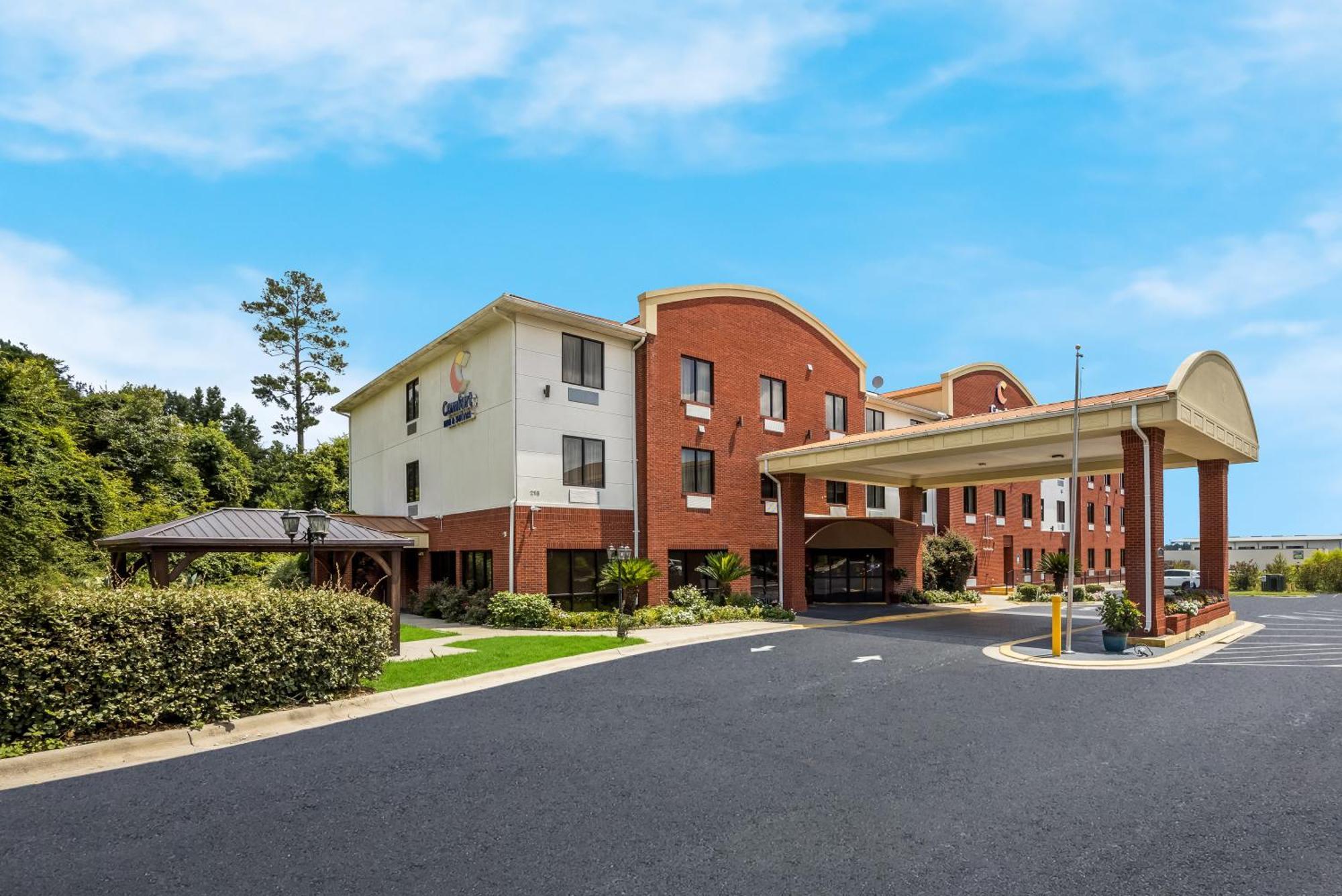 Comfort Inn & Suites Midway - Tallahassee West Exterior photo