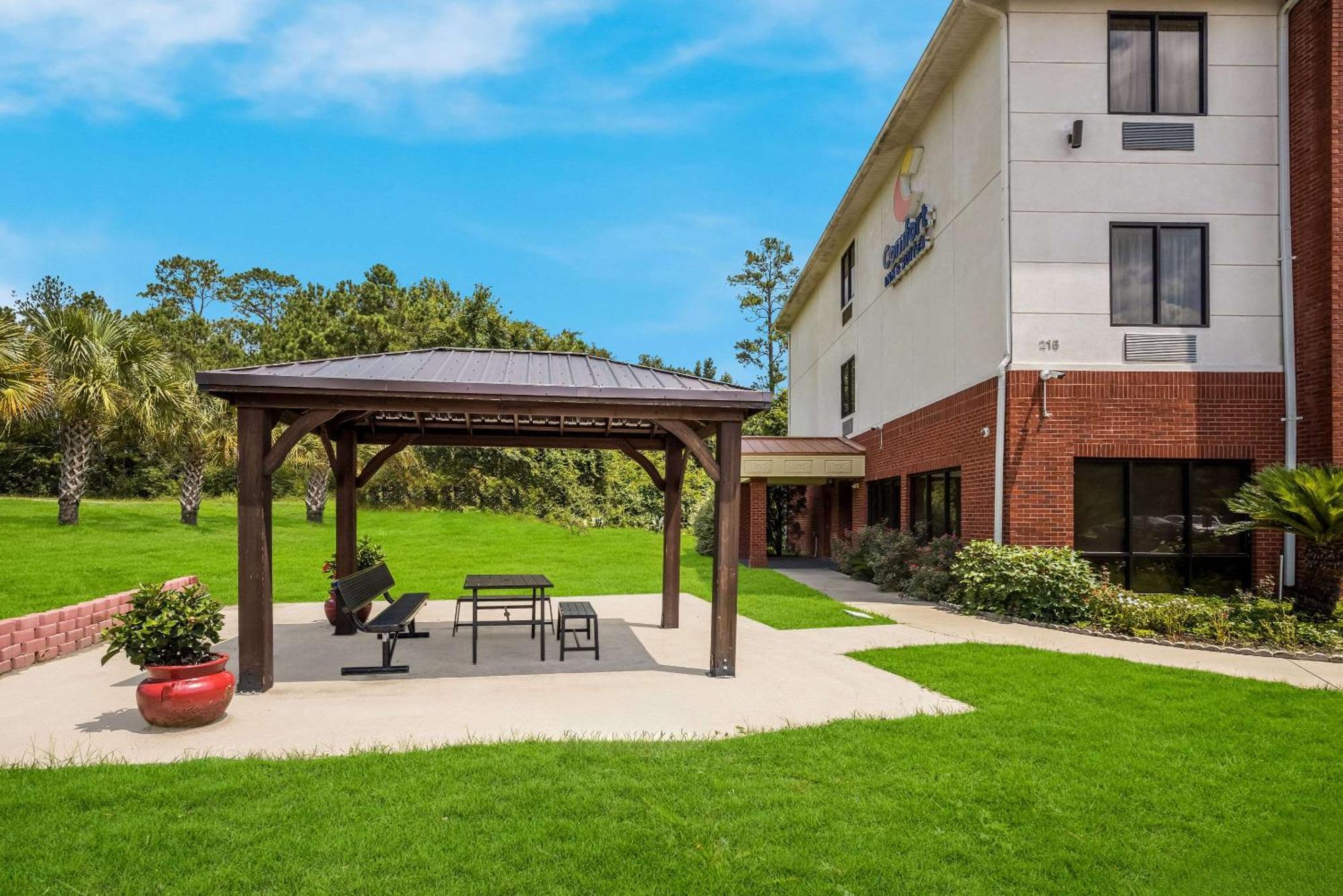 Comfort Inn & Suites Midway - Tallahassee West Exterior photo